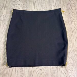 NWOT Haute Hippie Bodycon Black Mini Skirt With Gold Zippers On Sides Size 8